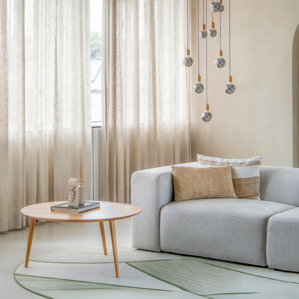CATCH gordijnen van Holland Haag in een licht interieur bij BlokWoonwereld